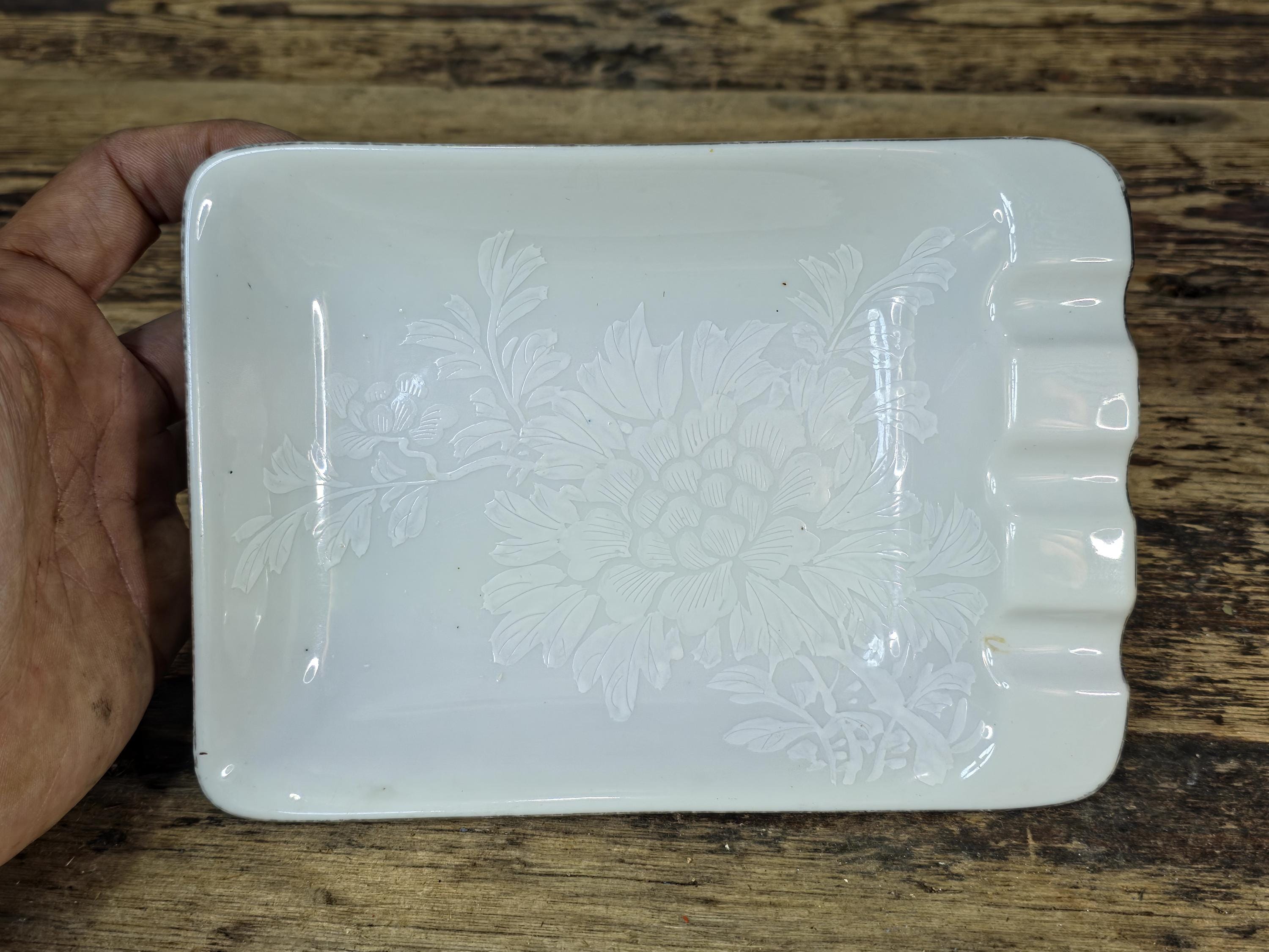 Kutani Japan White Porcelain Ashtray with Raised Chrysanthemum & Silver Trim