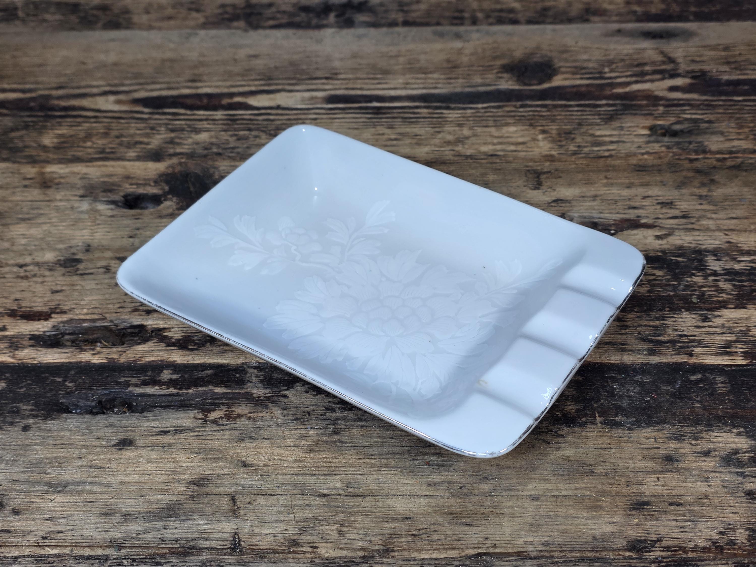 Kutani Japan White Porcelain Ashtray with Raised Chrysanthemum & Silver Trim