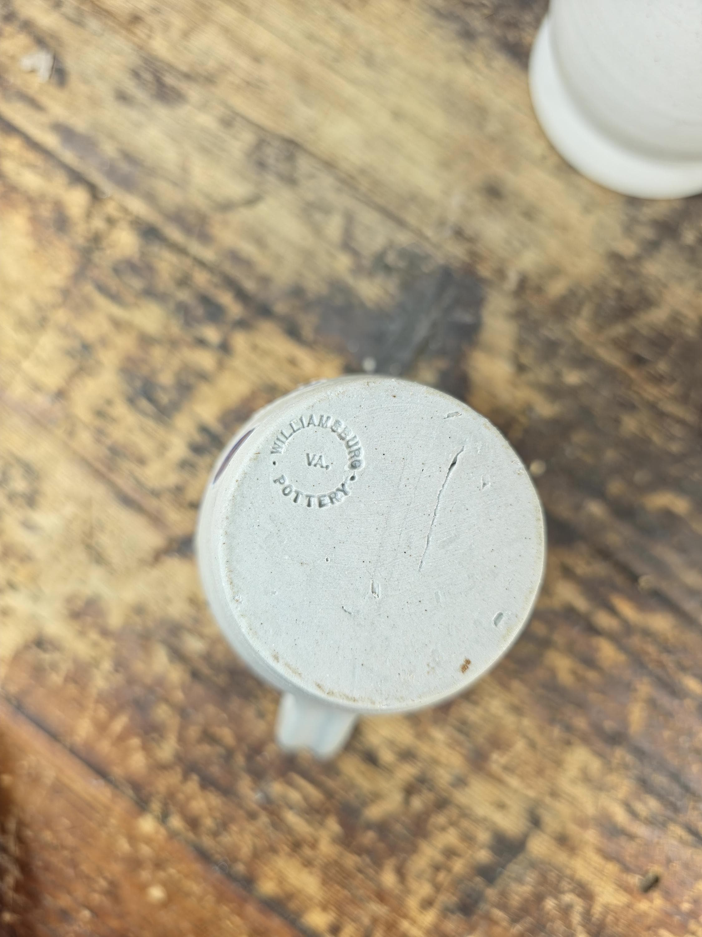 NOS Williamsburg Pottery Salt Glaze Mini Pitcher Pot Set of 3