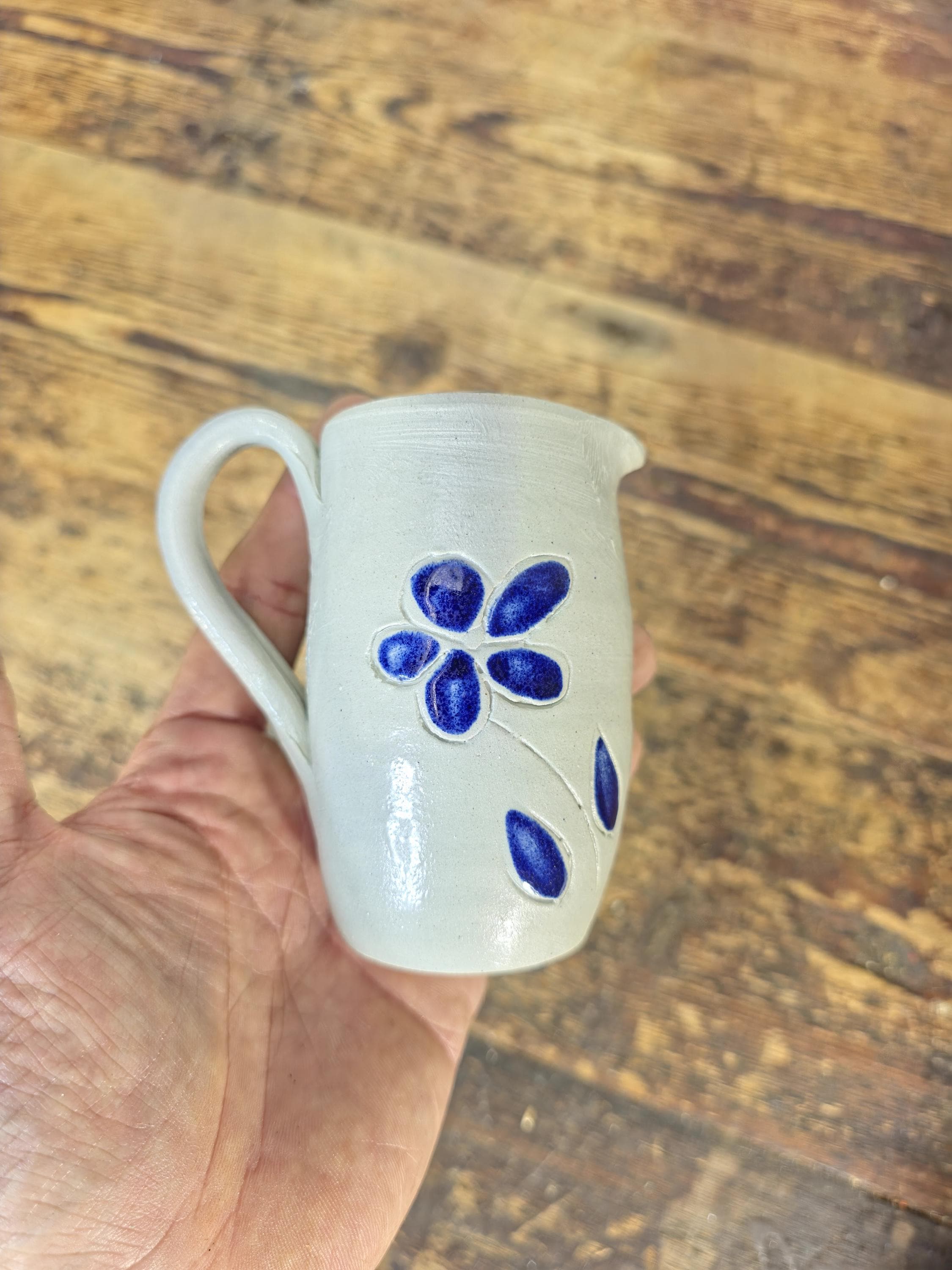 NOS Williamsburg Pottery Salt Glaze Mini Pitcher Pot Set of 3