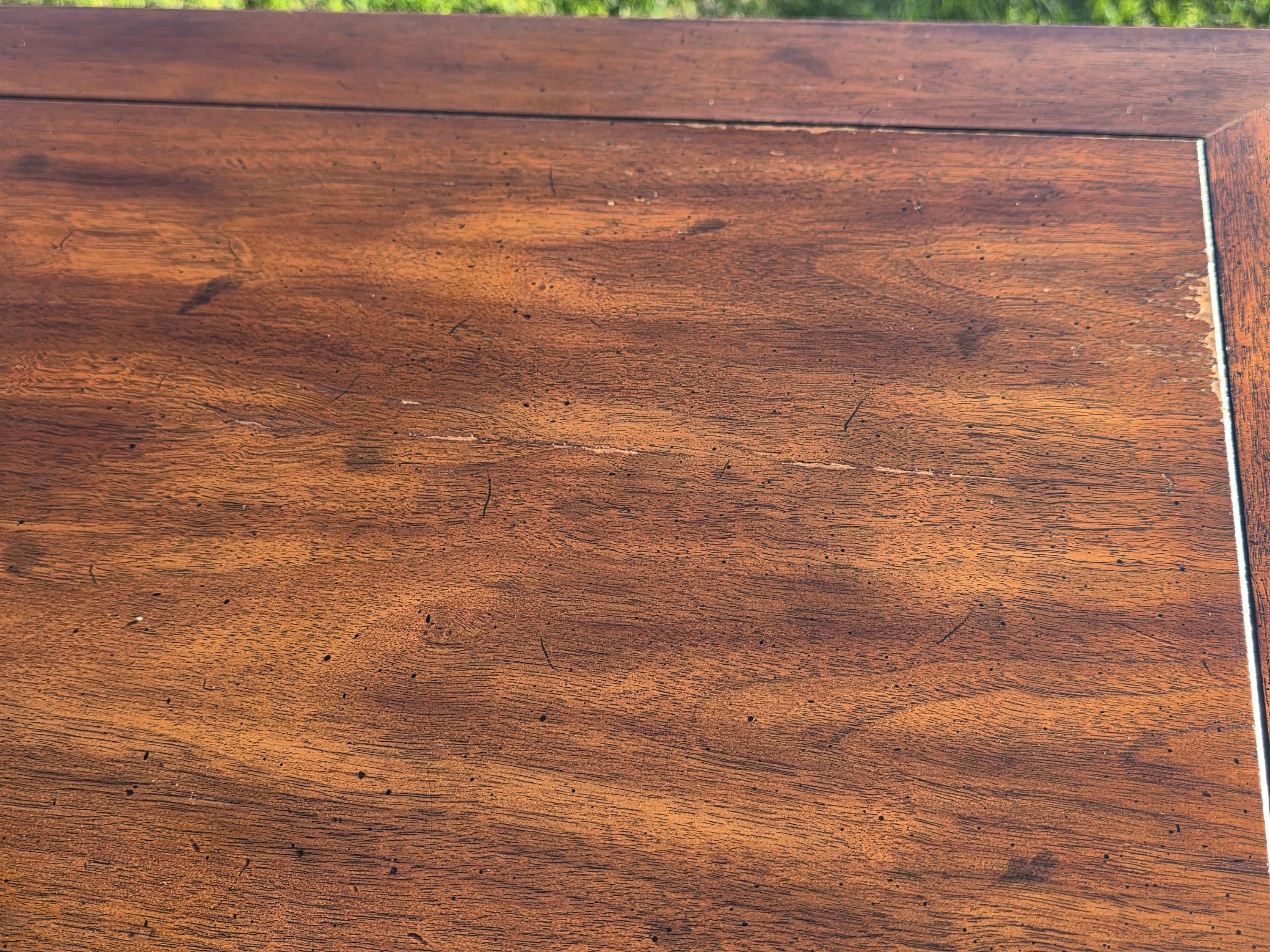 Local Pickup / Pair of Henredon Wooden Side Tables / End Tables