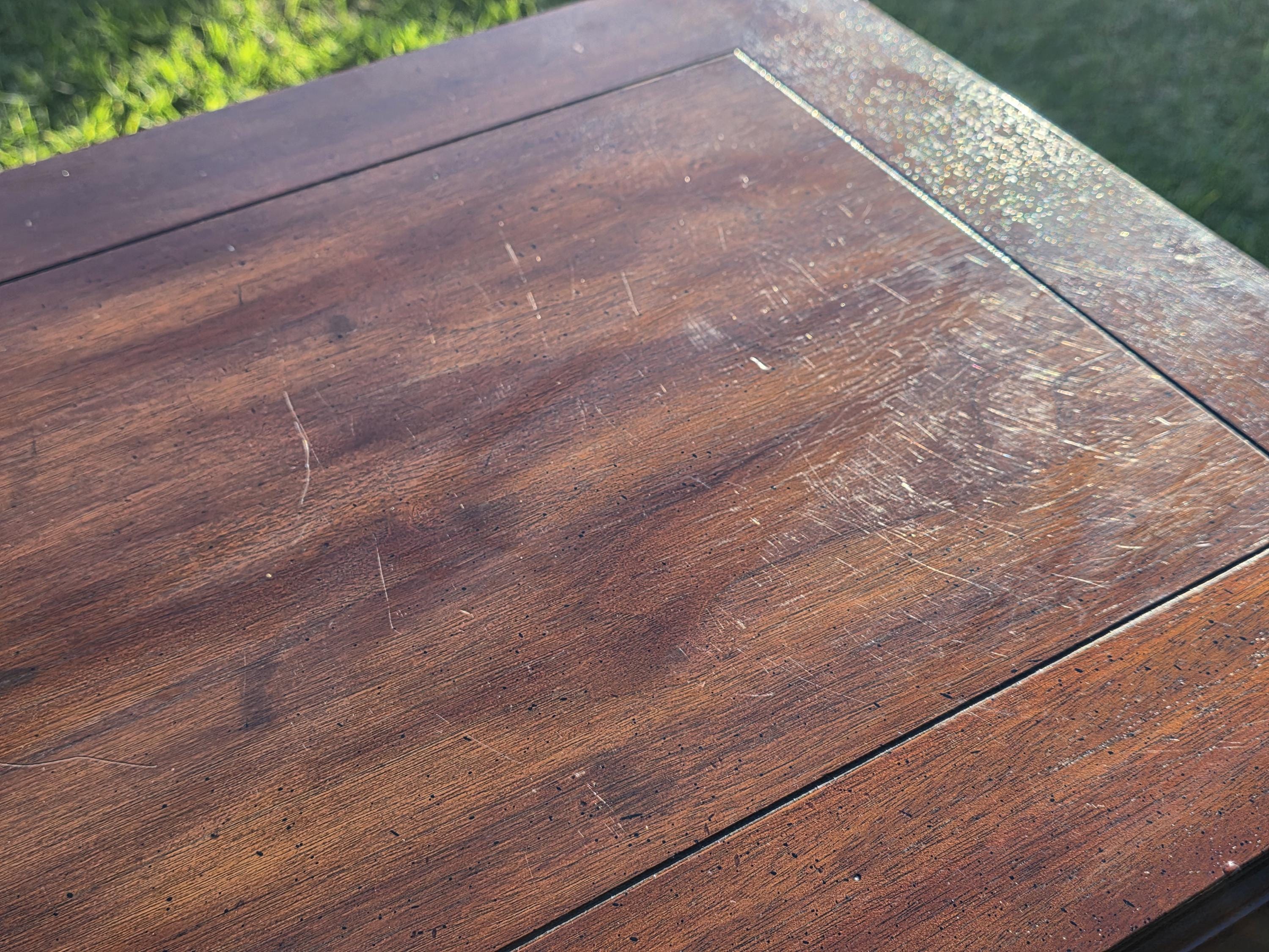 Local Pickup / Pair of Henredon Wooden Side Tables / End Tables