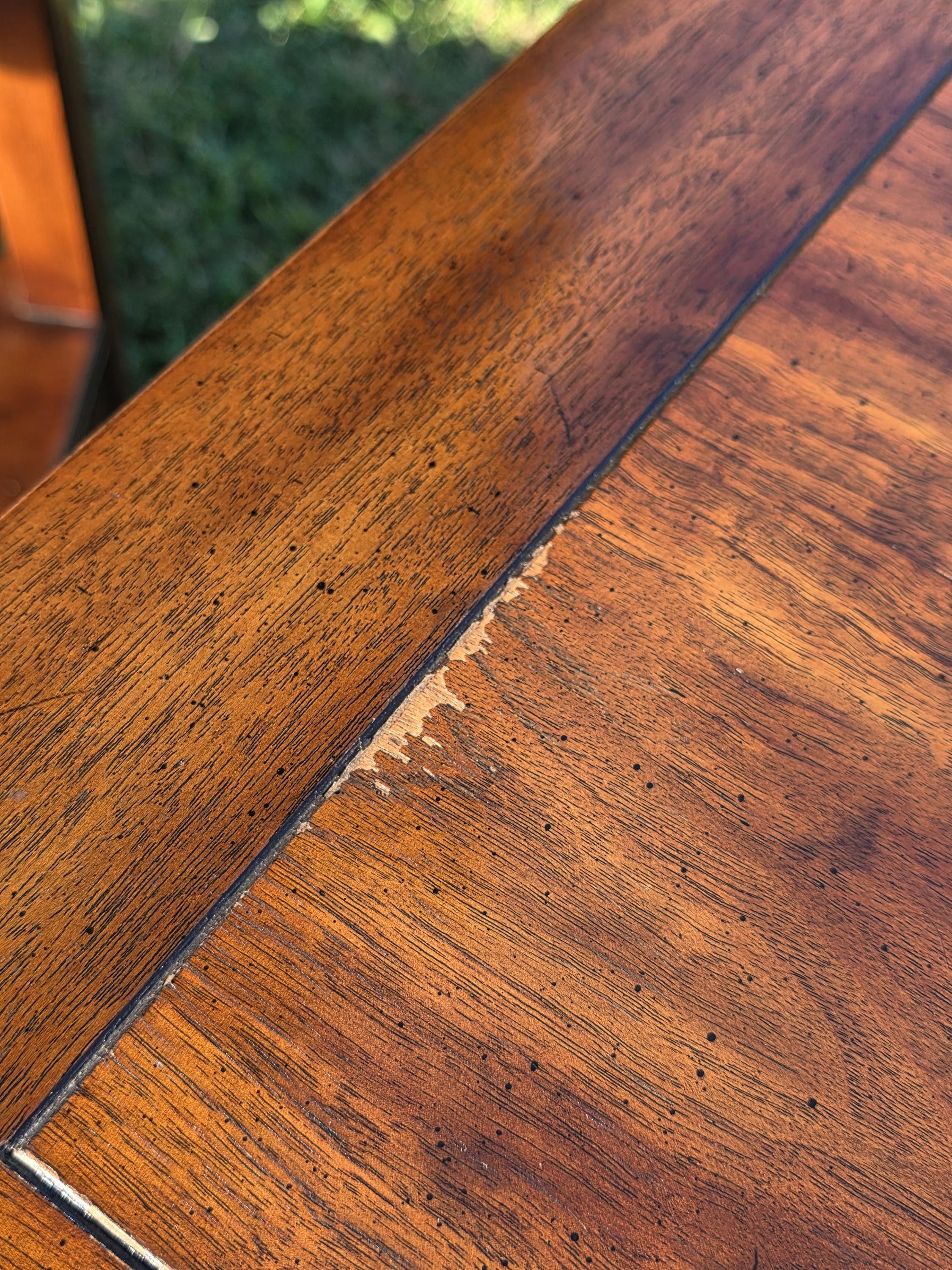 Local Pickup / Pair of Henredon Wooden Side Tables / End Tables