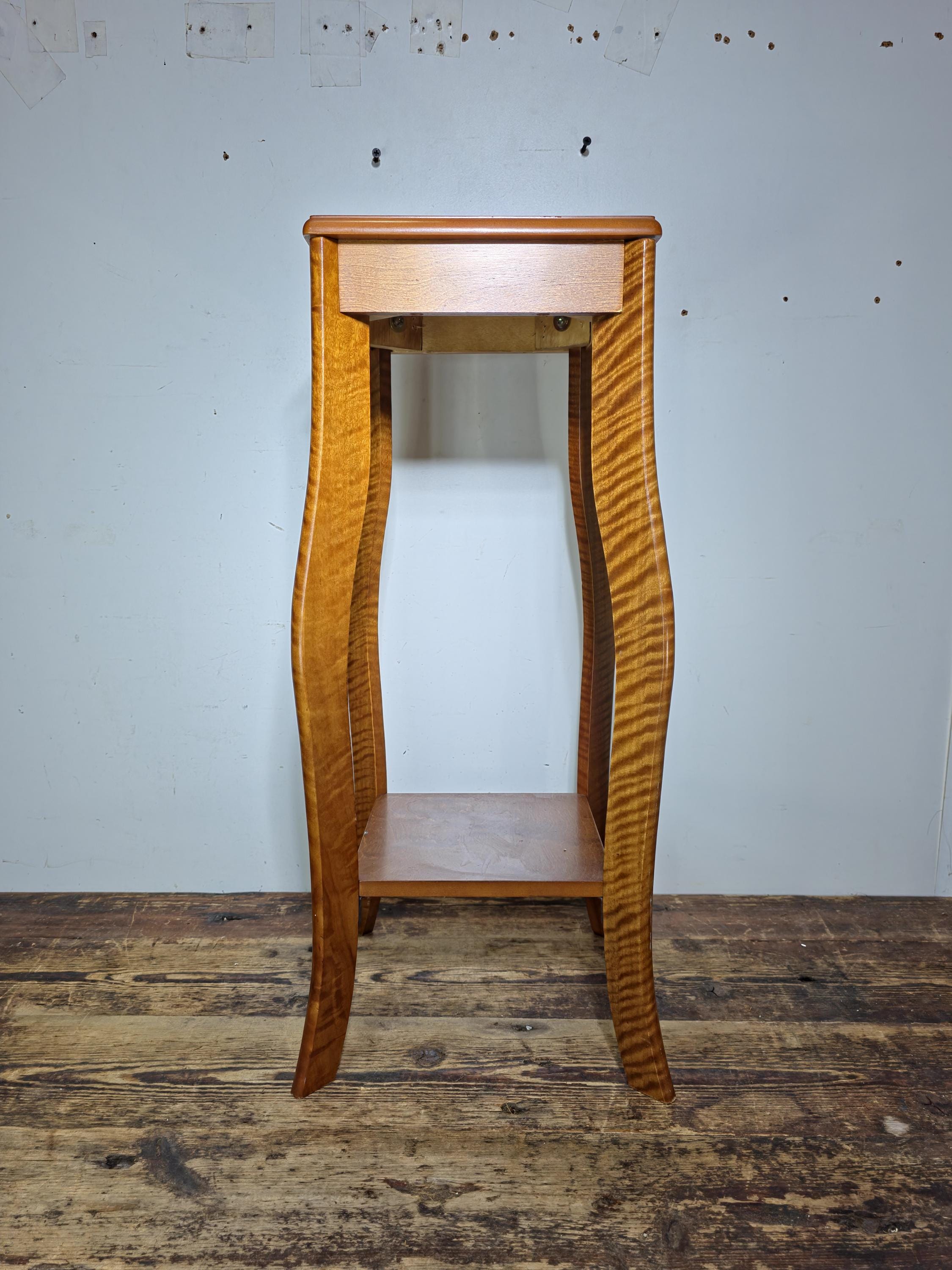 Vintage Mid-Century Style Tiger Maple Finish Pedestal Plant Stand 2-Tier 24.5"